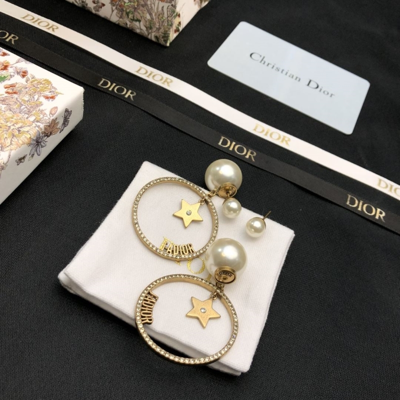 chr1st1an D10r earrings